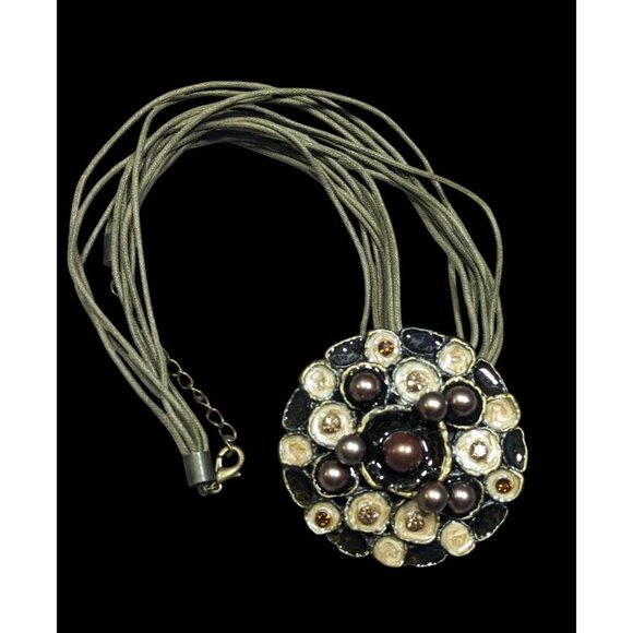 Abstract Floral Pearl Rhinestone And Enamel Pendant Necklace - Picture 1 of 8